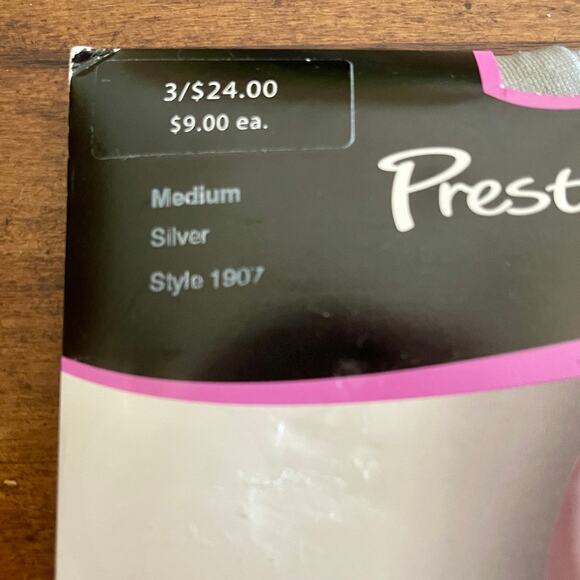 Preston & York Pantyhose Sheer Control Top Size: Medium, Color: Silver - Picture 3 of 10
